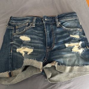 Medium wash shorts